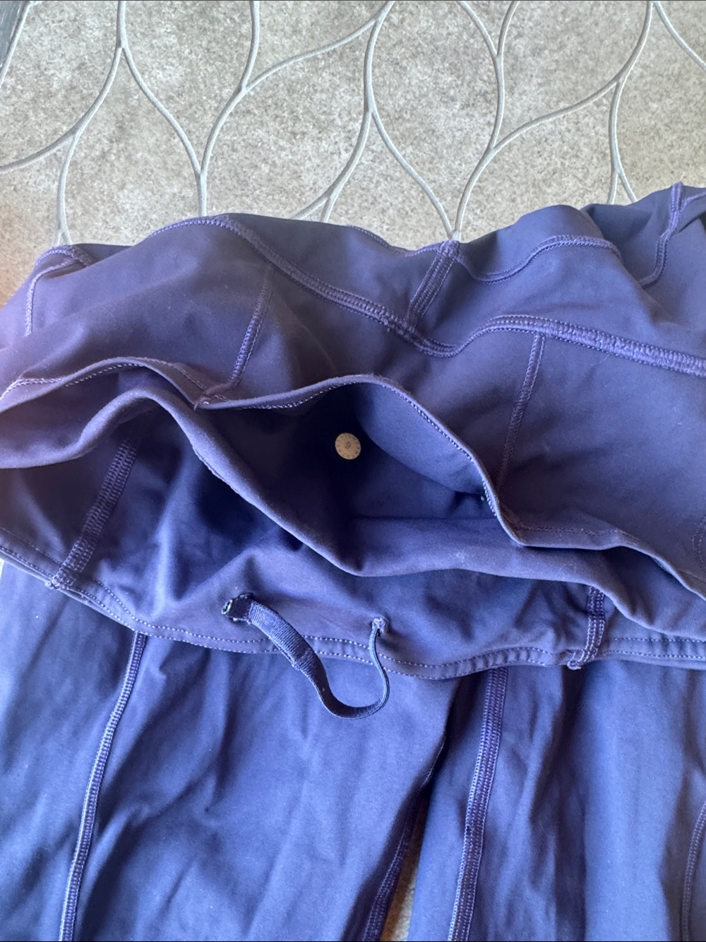 Used Lululemon Fast & Free 7/8 Tight-Nulux 25")-Black Grape-Excellent Condition. - Picture 8 of 12